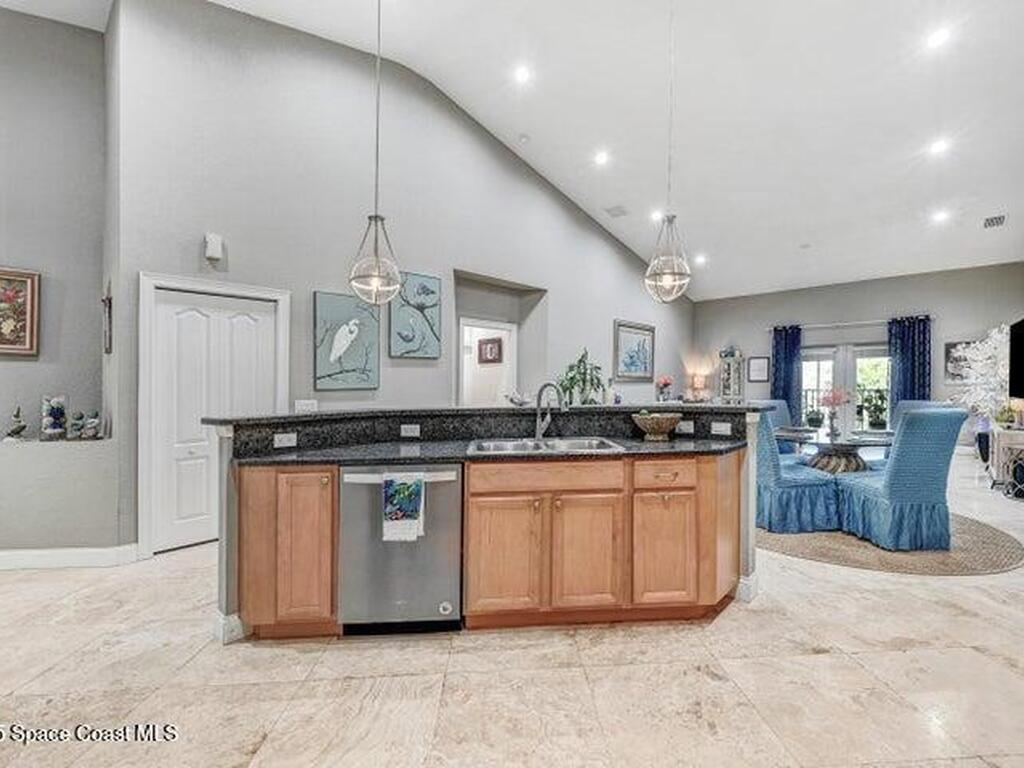 127 Lancha Circle, Satellite Beach, FL 32937