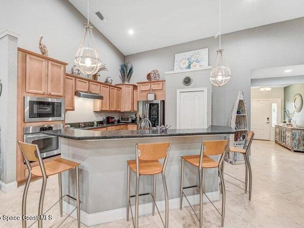 127 Lancha Circle, Satellite Beach, FL 32937