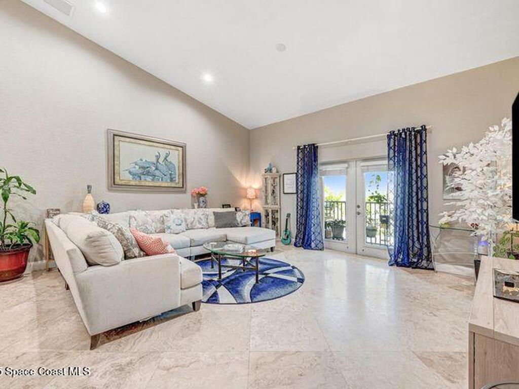 127 Lancha Circle, Satellite Beach, FL 32937