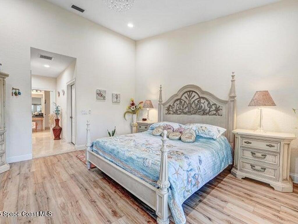 127 Lancha Circle, Satellite Beach, FL 32937