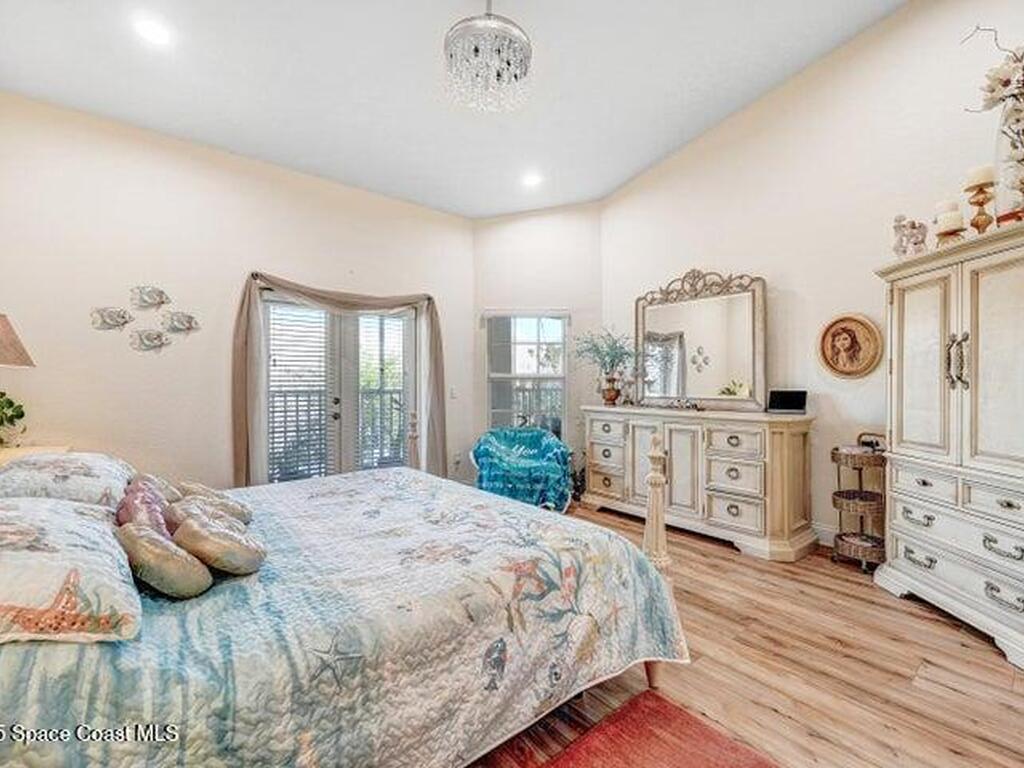 127 Lancha Circle, Satellite Beach, FL 32937