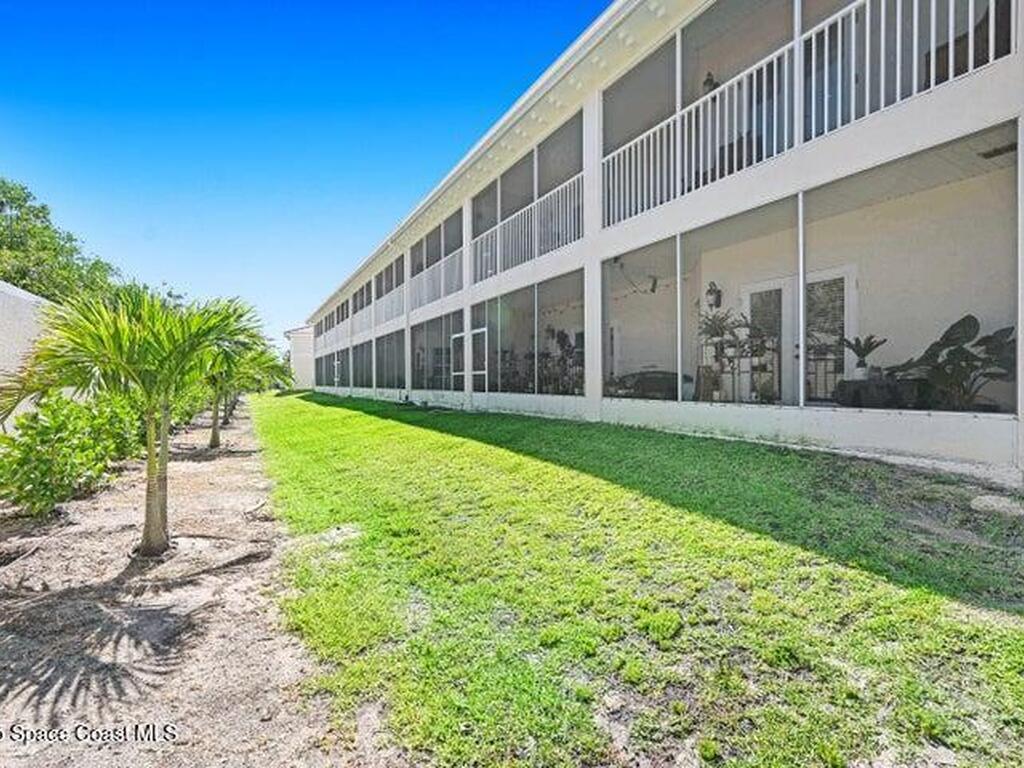 127 Lancha Circle, Satellite Beach, FL 32937