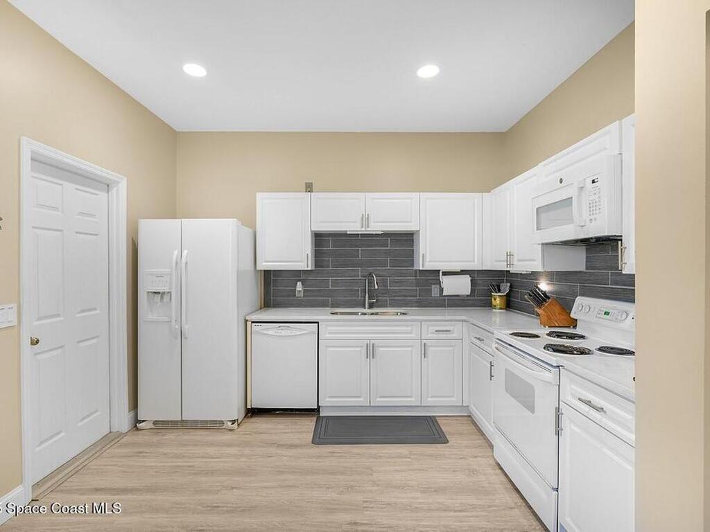 1810 Hawthorne Drive, Vero Beach, FL 32962