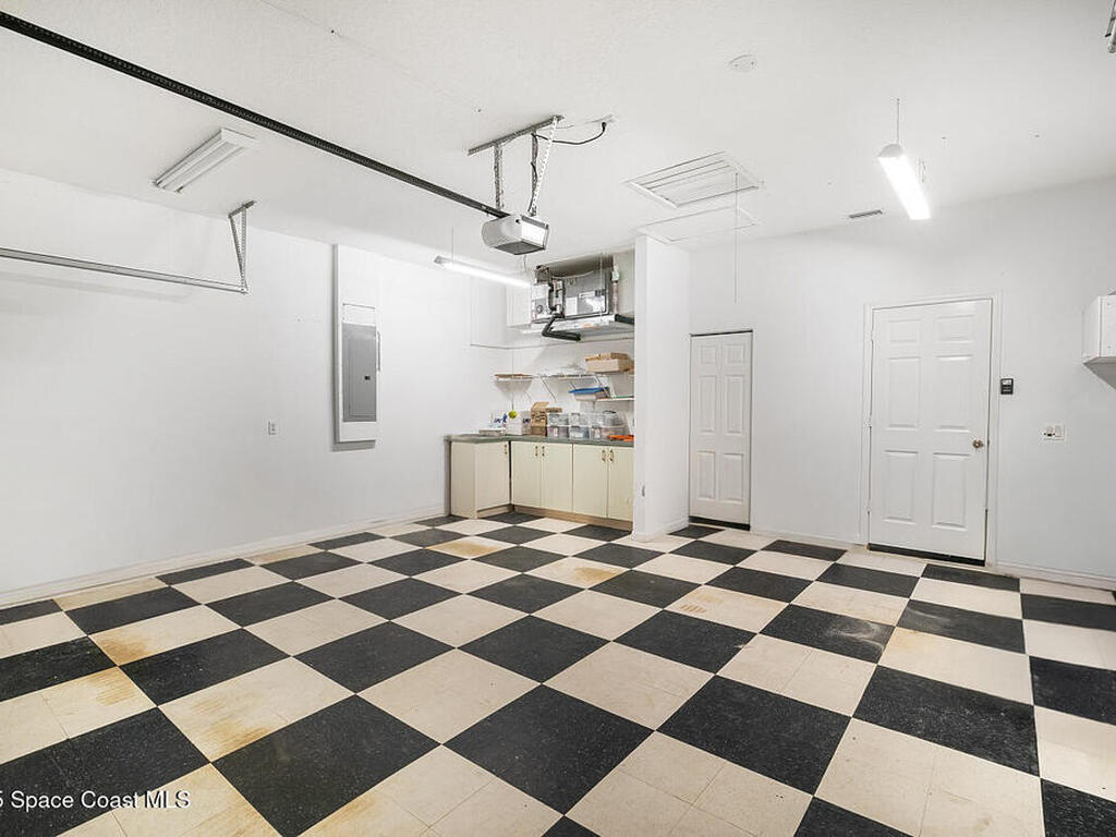 1810 Hawthorne Drive, Vero Beach, FL 32962