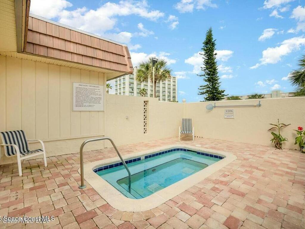 1830 N Atlantic Avenue, Cocoa Beach, FL 32931