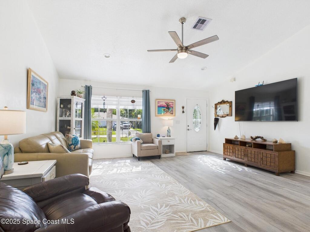 7965 105th Avenue, Vero Beach, FL 32967