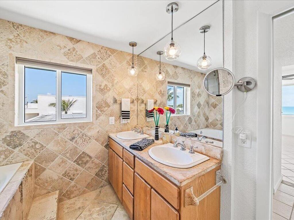 2101 Atlantic Street, Melbourne Beach, FL 32951