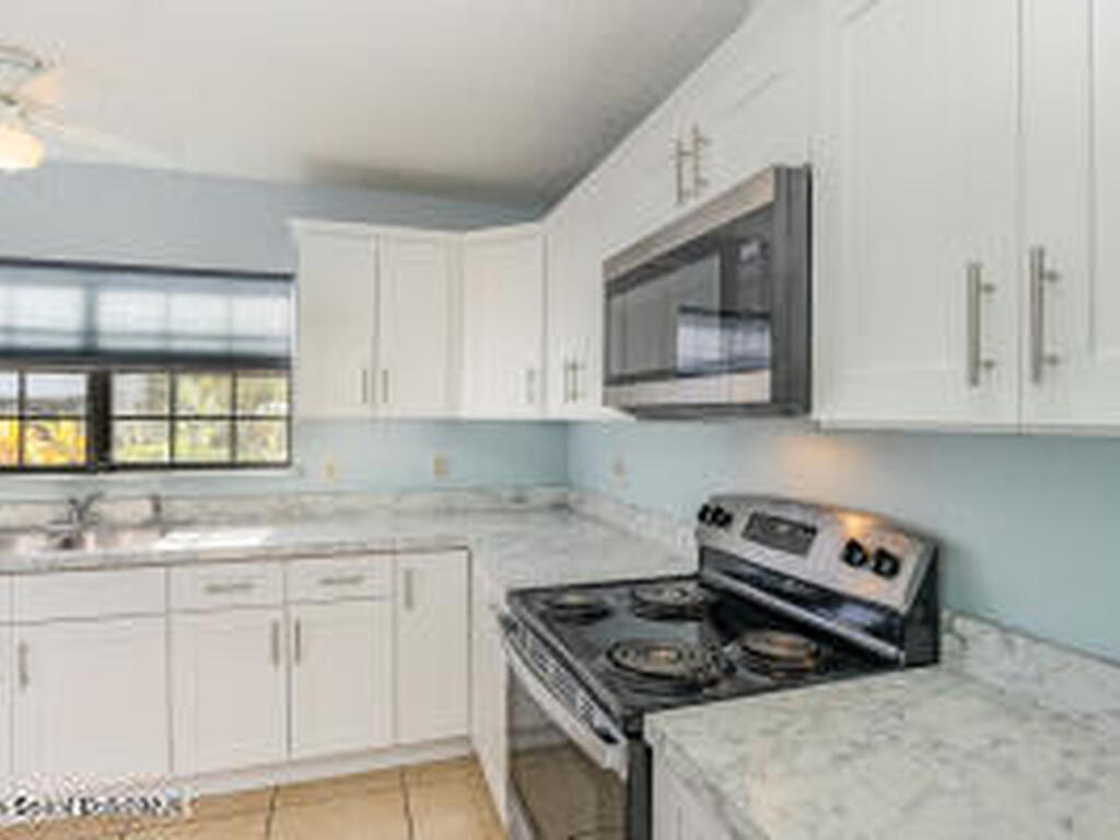 3118 Manor Drive, Palm Bay, FL 32905