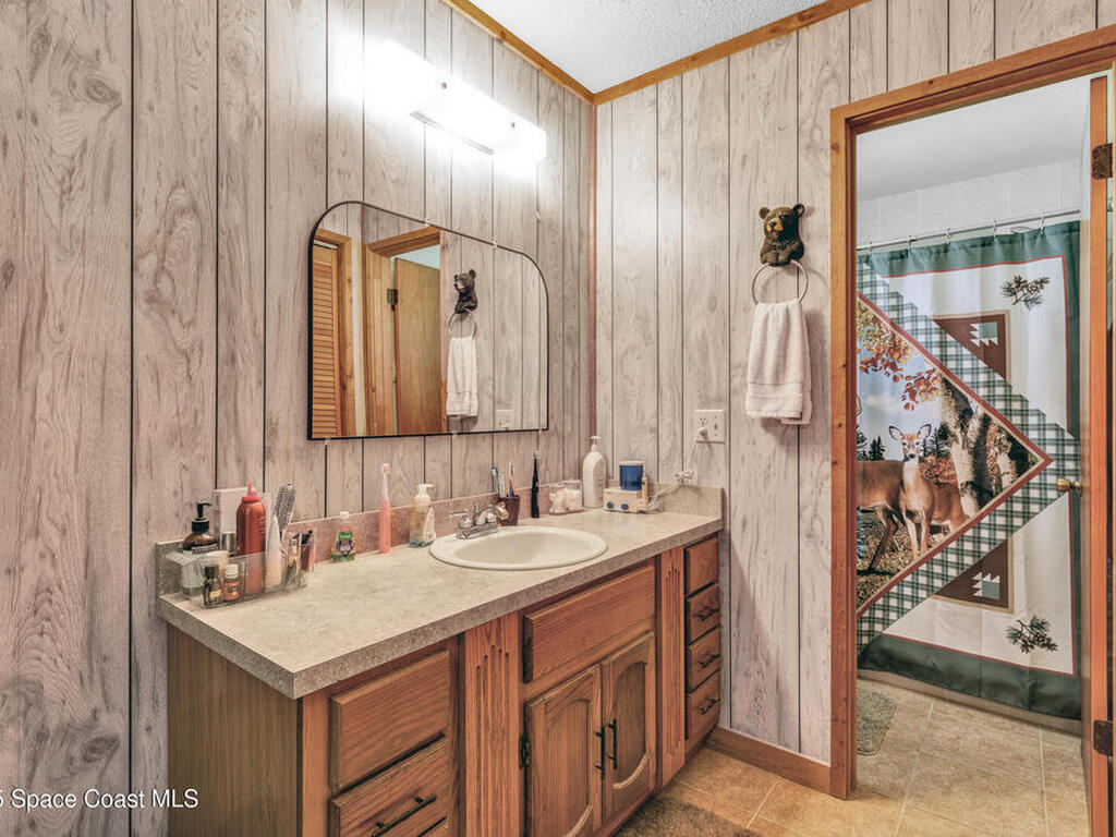 9556 Fleming Grant Road, Micco, FL 32976