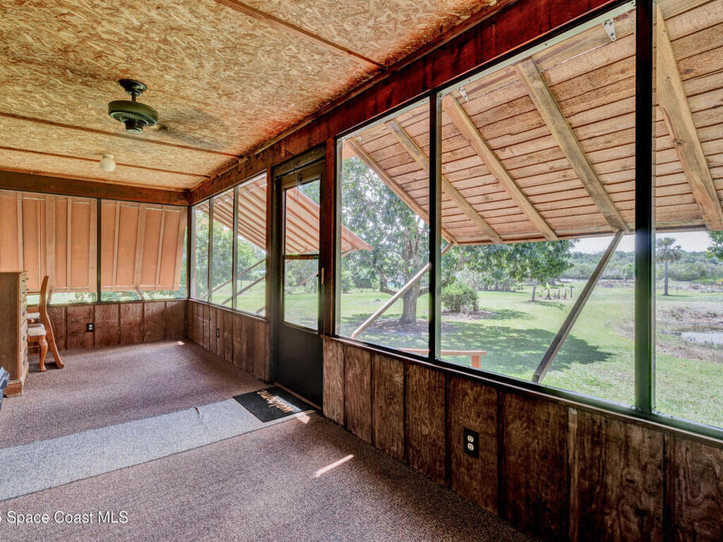 9556 Fleming Grant Road, Micco, FL 32976