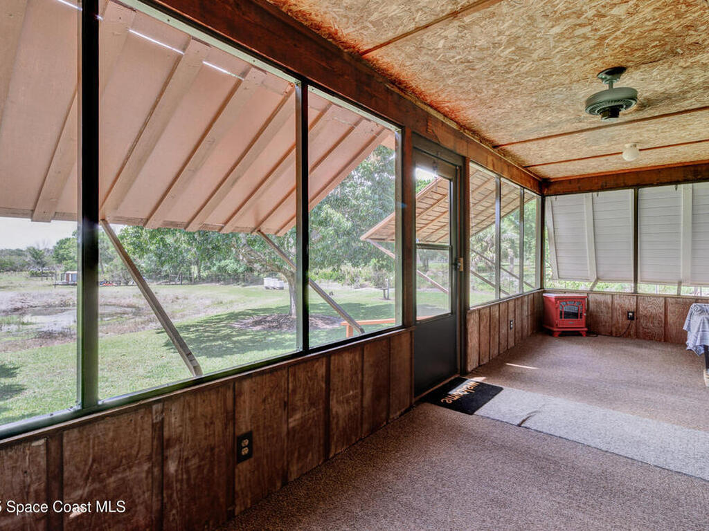 9556 Fleming Grant Road, Micco, FL 32976