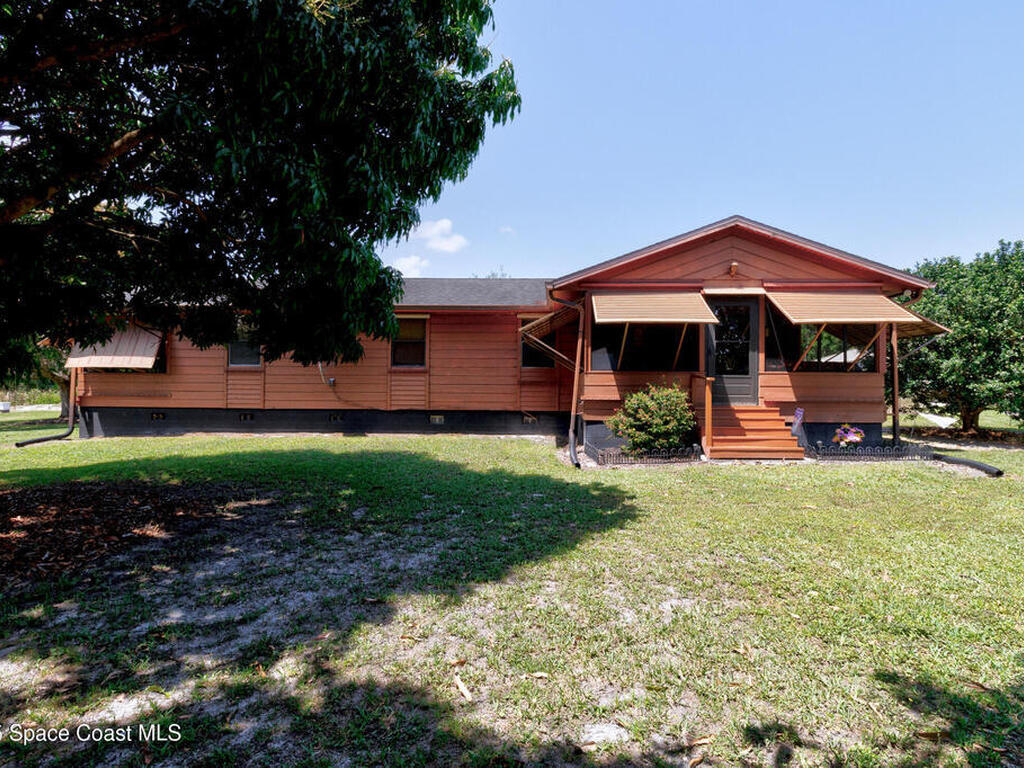 9556 Fleming Grant Road, Micco, FL 32976