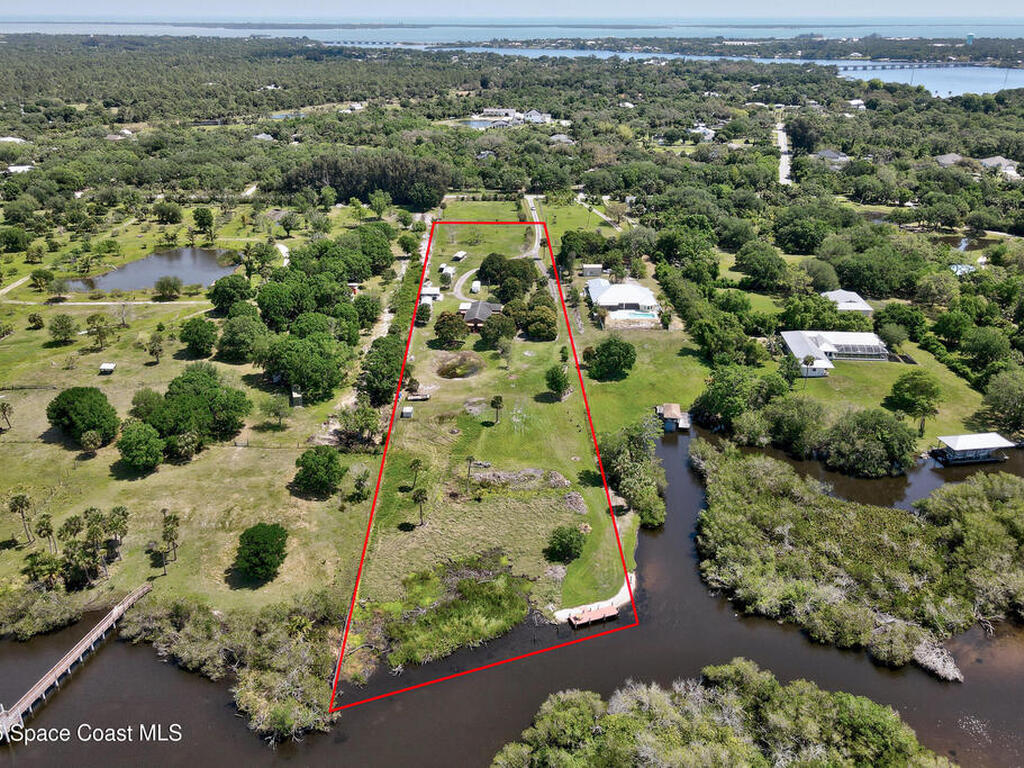 9556 Fleming Grant Road, Micco, FL 32976