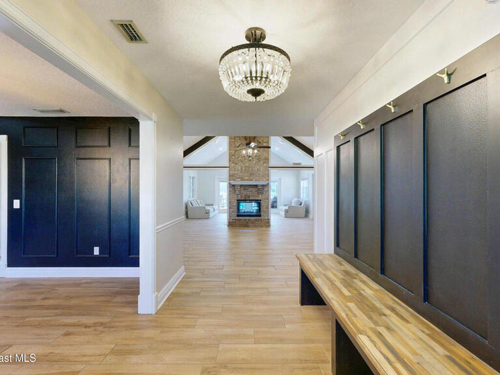 5670 Bob White Trail, Mims, FL 32754