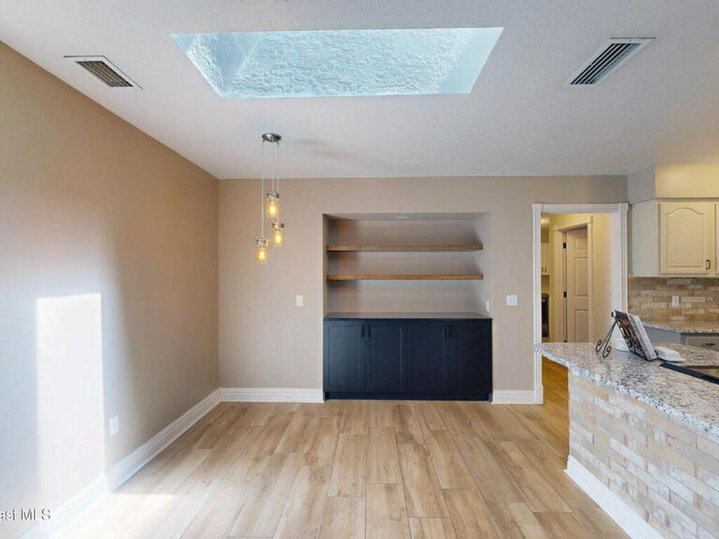 5670 Bob White Trail, Mims, FL 32754