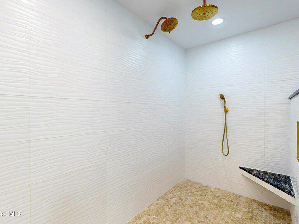 5670 Bob White Trail, Mims, FL 32754