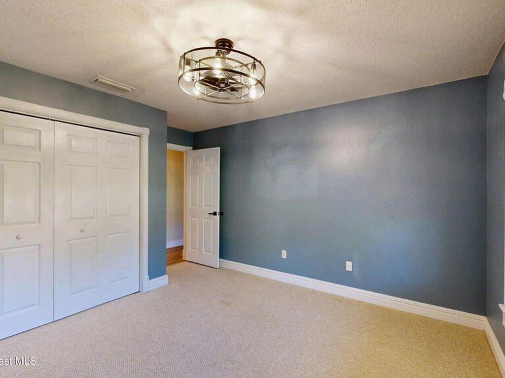 5670 Bob White Trail, Mims, FL 32754