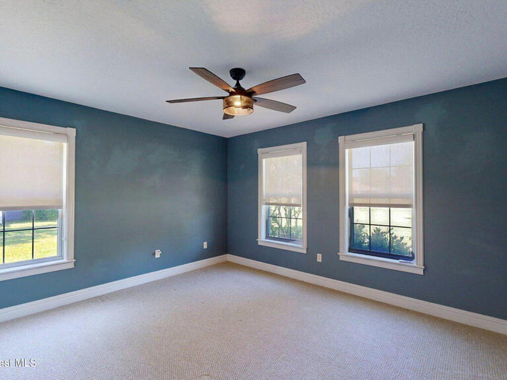 5670 Bob White Trail, Mims, FL 32754