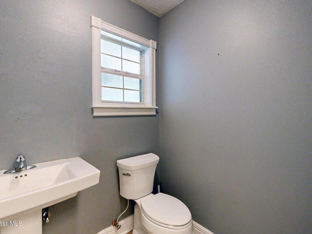 5670 Bob White Trail, Mims, FL 32754