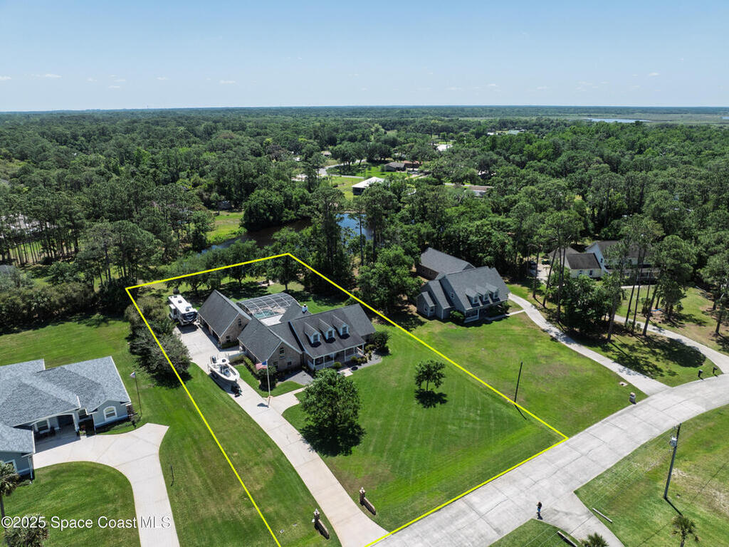 5670 Bob White Trail, Mims, FL 32754