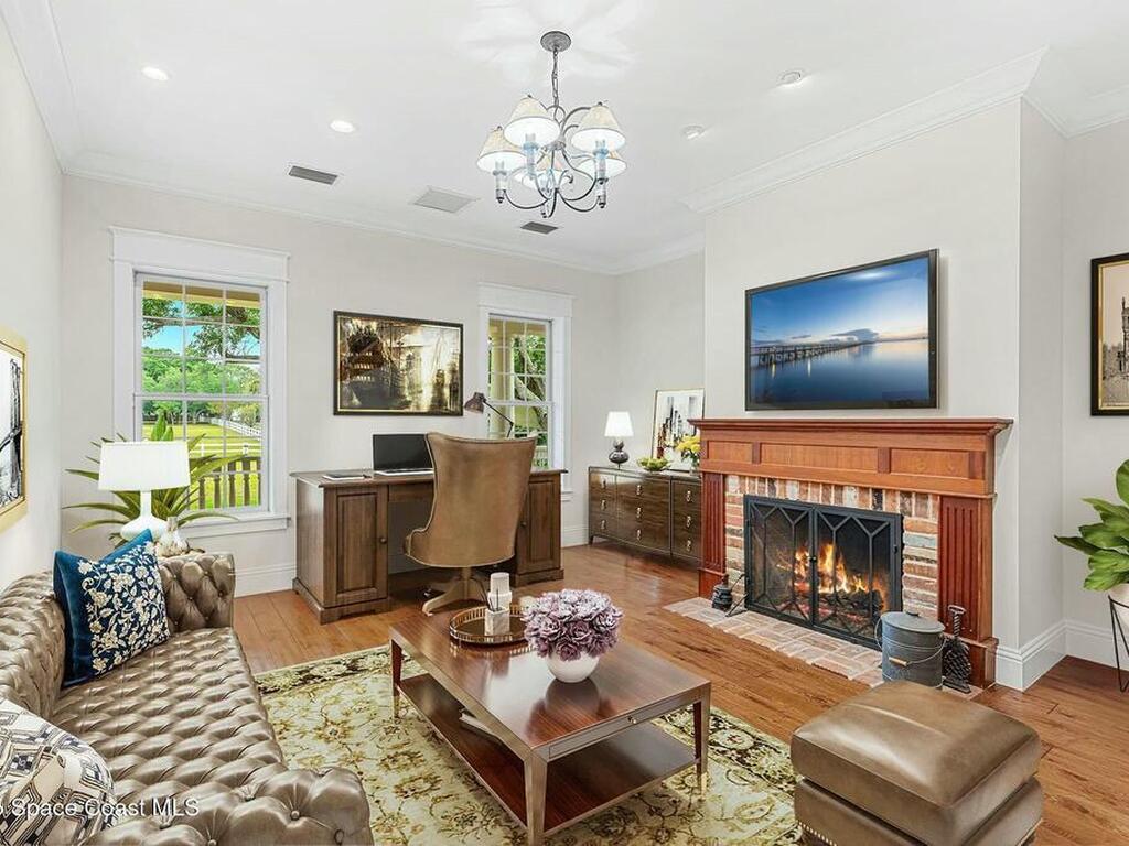 9490 S Tropical Trail, Merritt Island, FL 32952