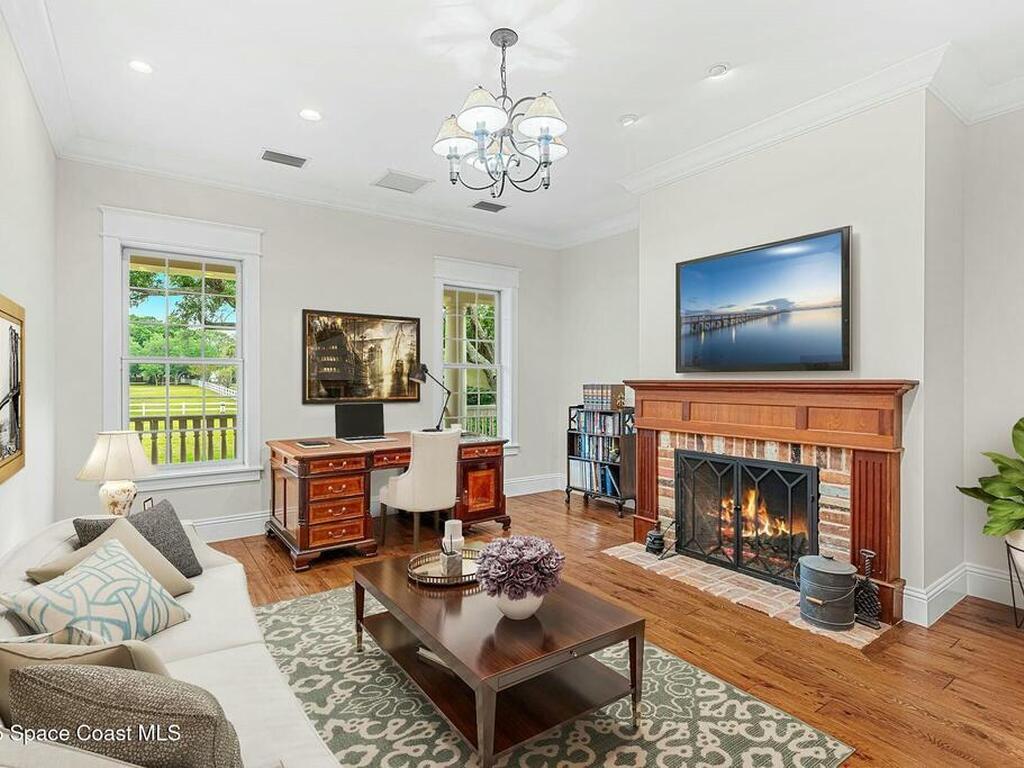 9490 S Tropical Trail, Merritt Island, FL 32952