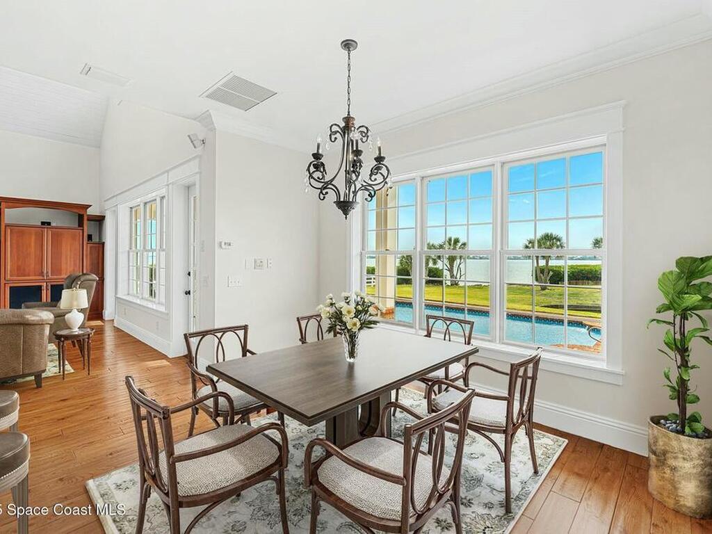 9490 S Tropical Trail, Merritt Island, FL 32952