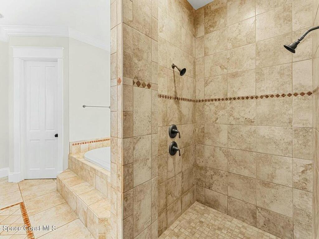 9490 S Tropical Trail, Merritt Island, FL 32952