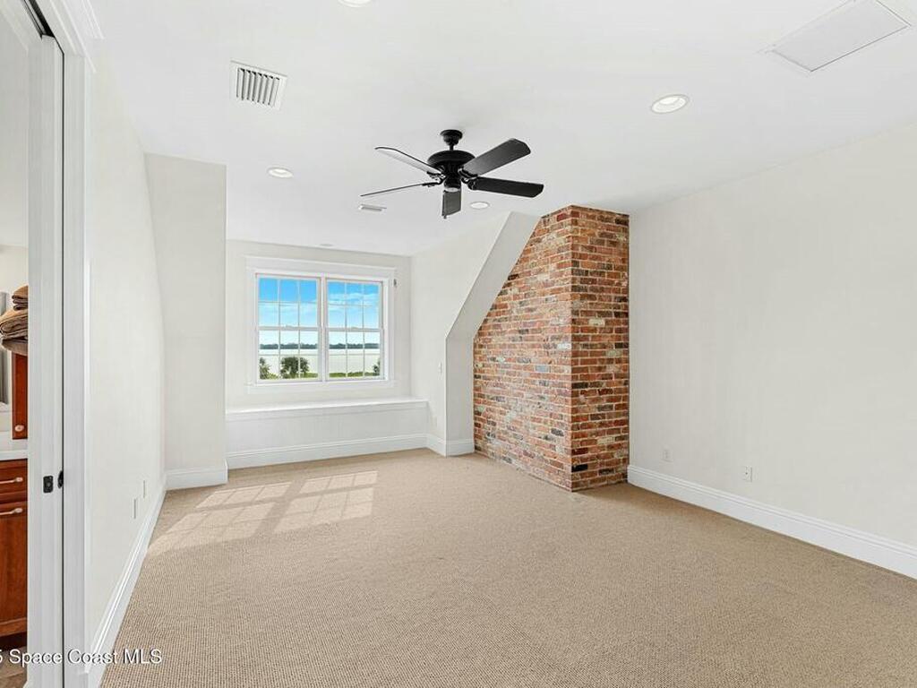 9490 S Tropical Trail, Merritt Island, FL 32952