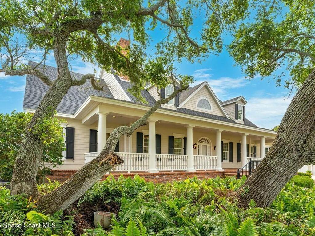 9490 S Tropical Trail, Merritt Island, FL 32952