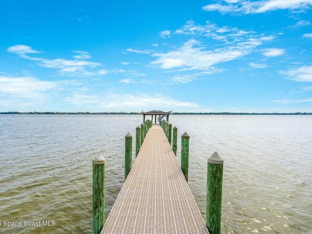 9490 S Tropical Trail, Merritt Island, FL 32952