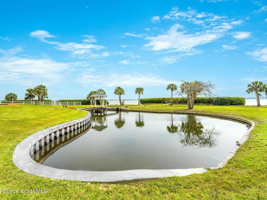 9490 S Tropical Trail, Merritt Island, FL 32952