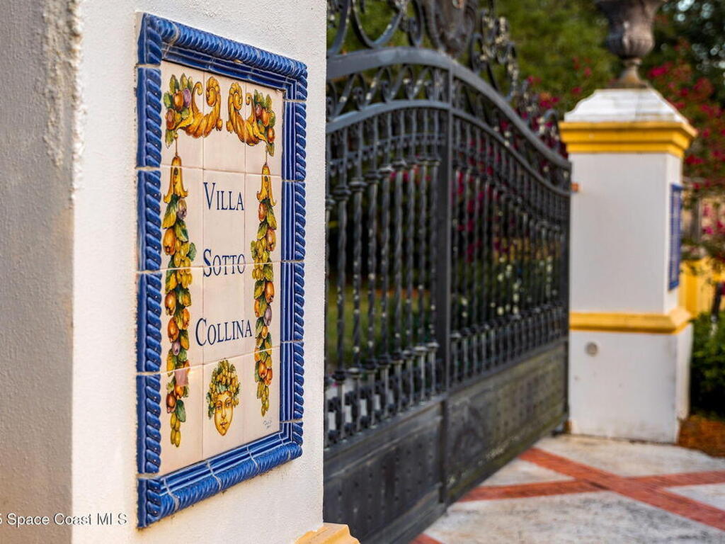 9340 S Tropical Trail, Merritt Island, FL 32952