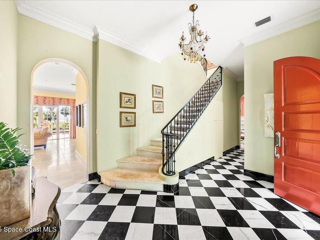 9340 S Tropical Trail, Merritt Island, FL 32952