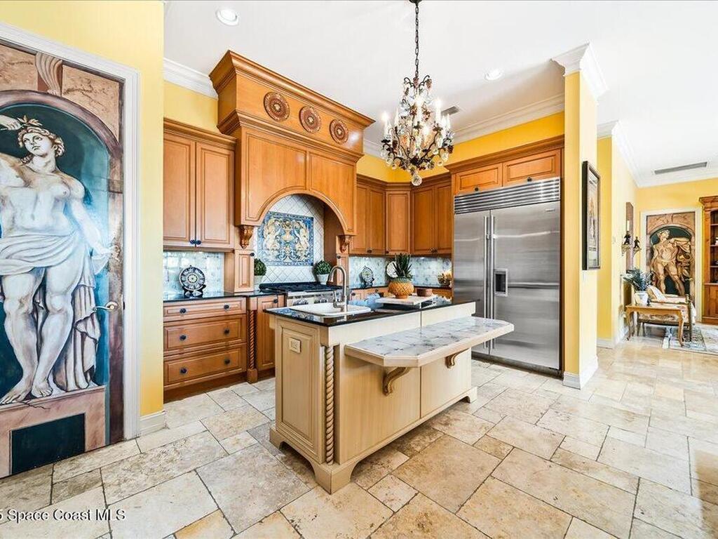 9340 S Tropical Trail, Merritt Island, FL 32952