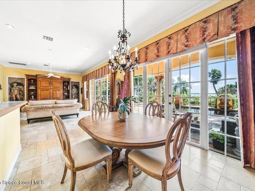 9340 S Tropical Trail, Merritt Island, FL 32952