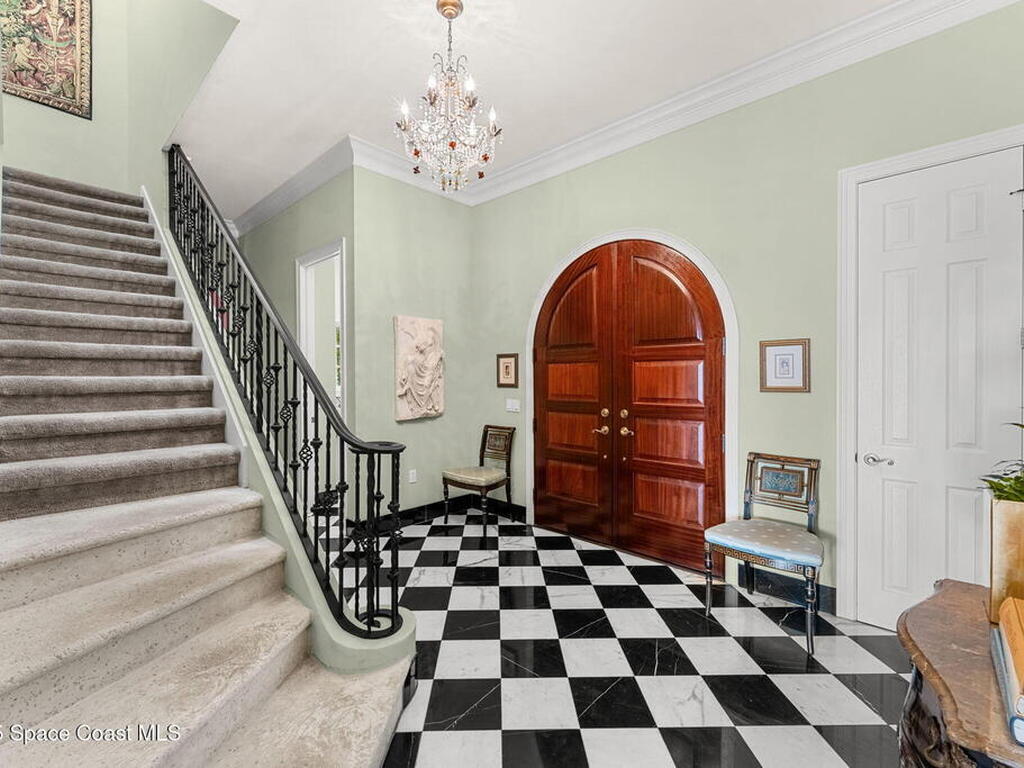 9340 S Tropical Trail, Merritt Island, FL 32952