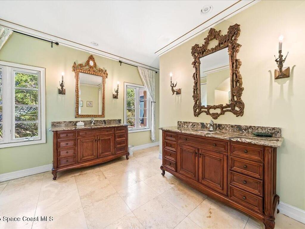 9340 S Tropical Trail, Merritt Island, FL 32952