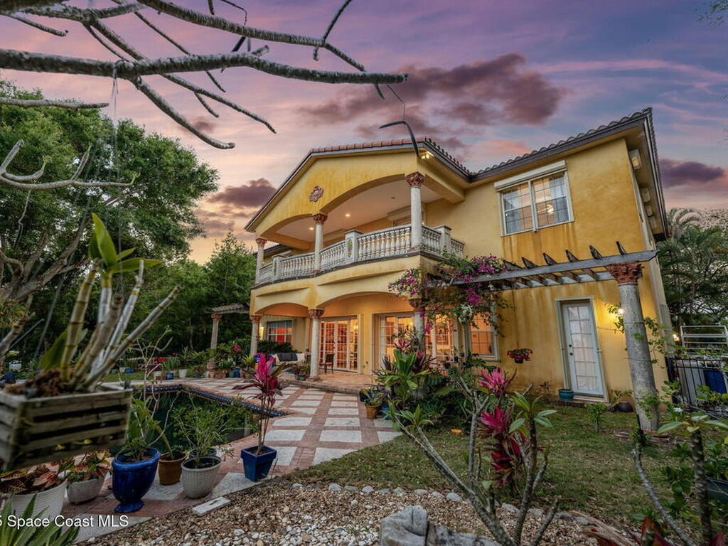 9340 S Tropical Trail, Merritt Island, FL 32952