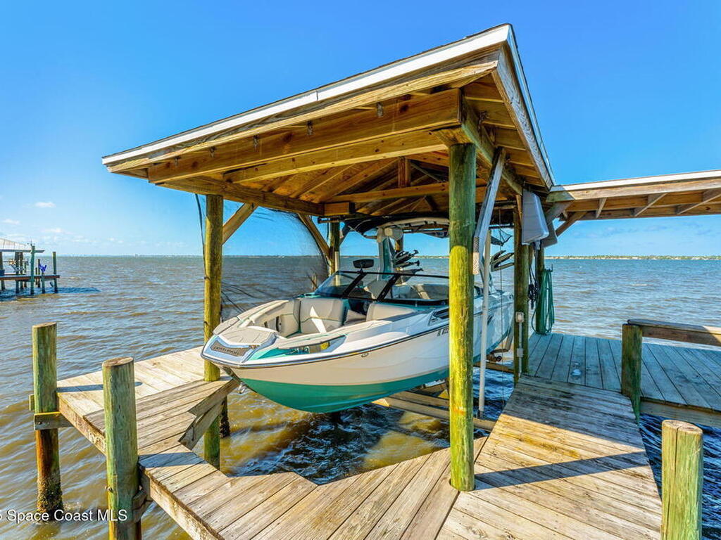 9340 S Tropical Trail, Merritt Island, FL 32952