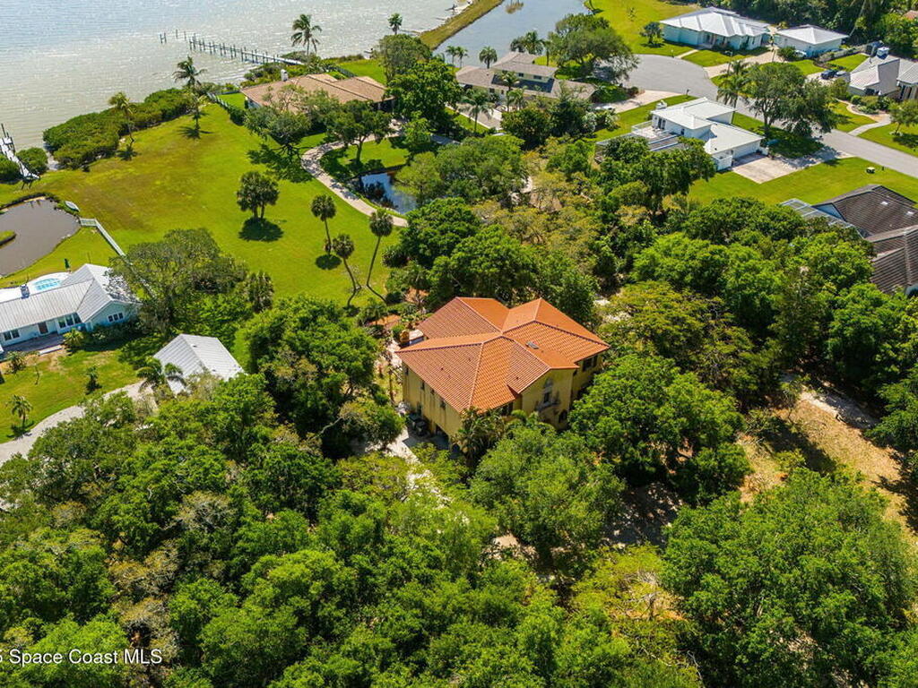 9340 S Tropical Trail, Merritt Island, FL 32952