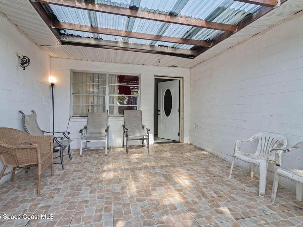 1136 Lakewood Park Drive, Daytona Beach, FL 32117