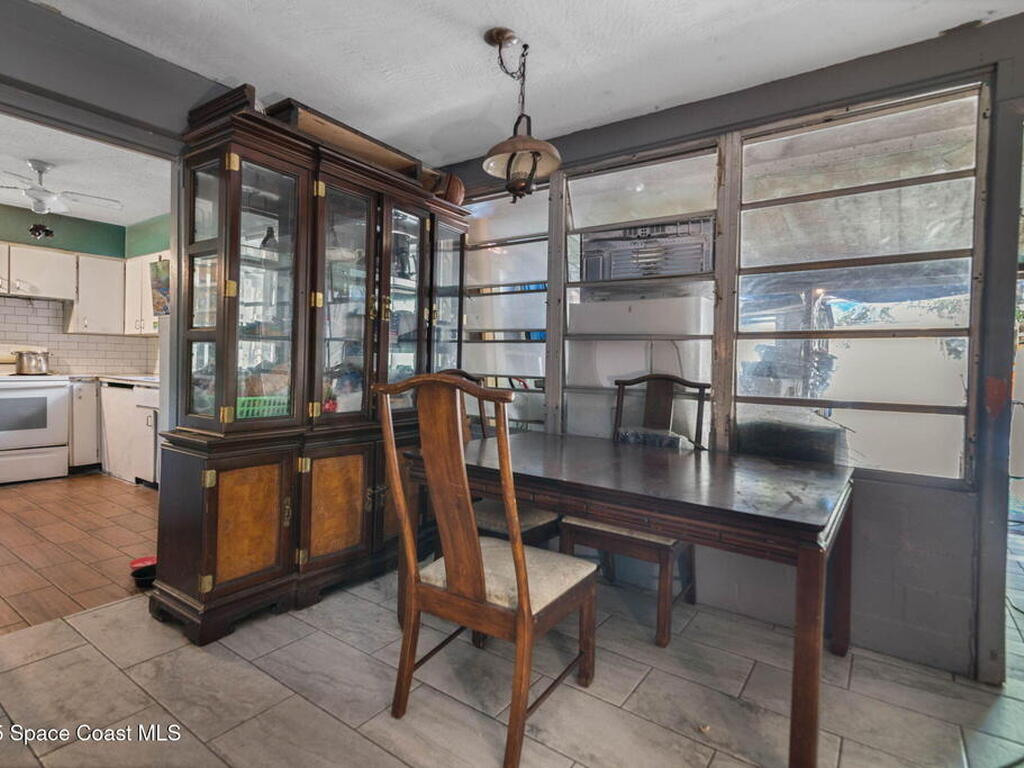 1136 Lakewood Park Drive, Daytona Beach, FL 32117