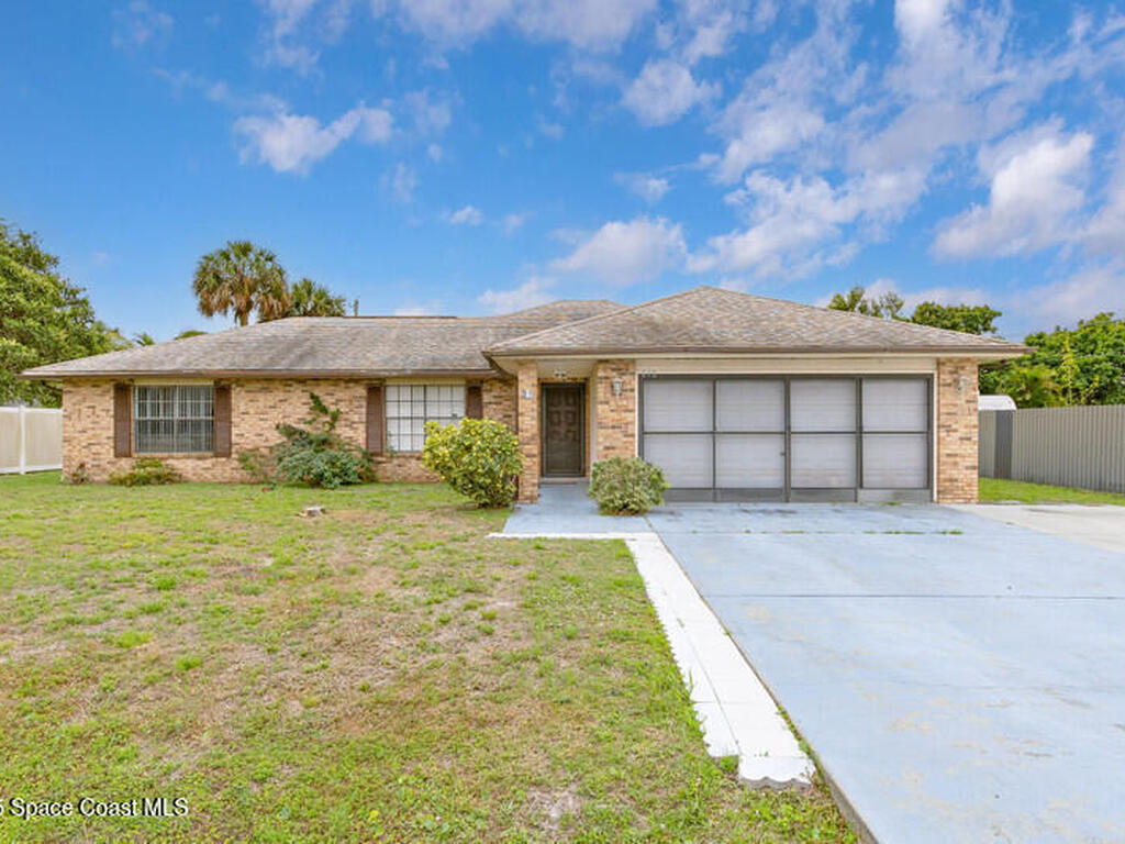 618 Americana Boulevard, Palm Bay, FL 32907