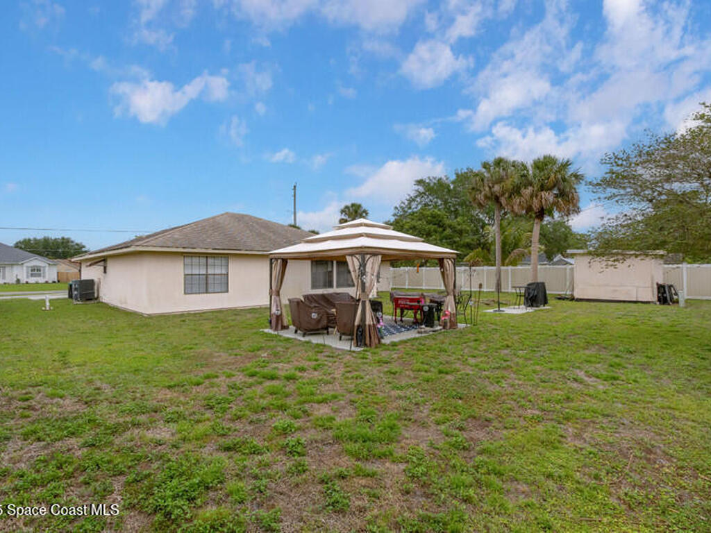 618 Americana Boulevard, Palm Bay, FL 32907