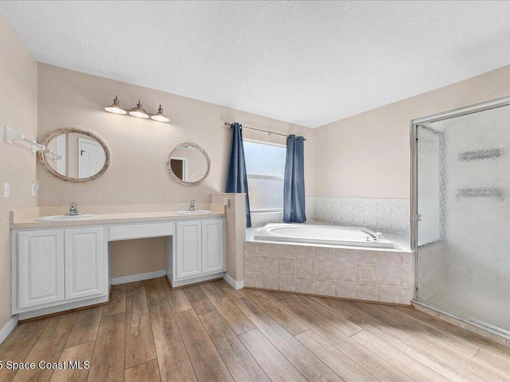 2063 Woodfield Circle, Melbourne, FL 32904