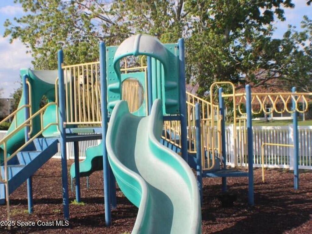 2063 Woodfield Circle, Melbourne, FL 32904