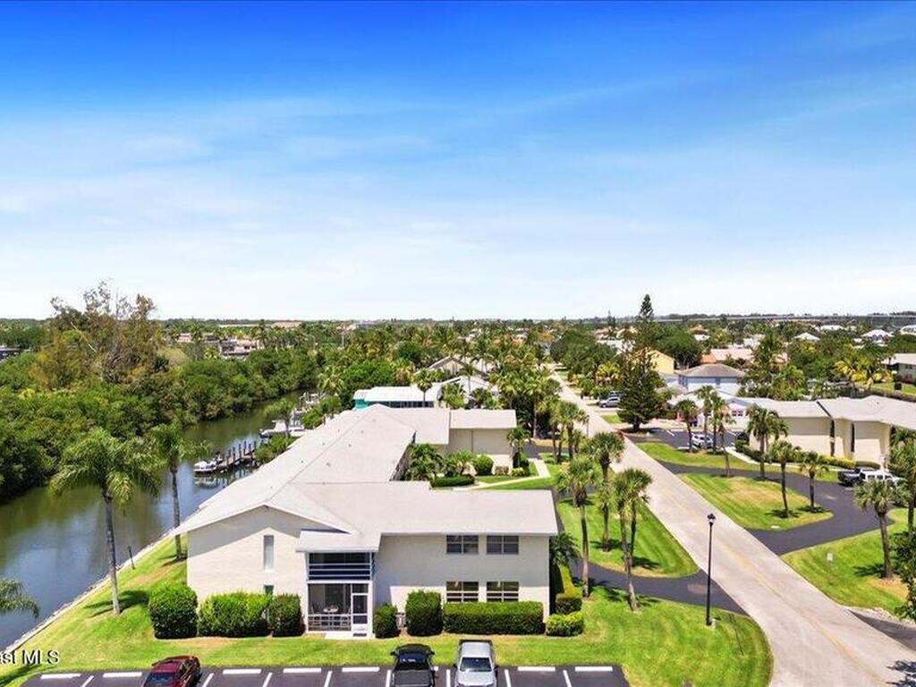 1845 Robalo Drive, Vero Beach, FL 32960