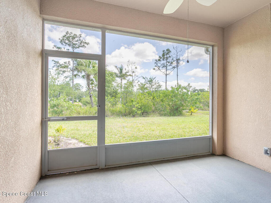 560 Remington Green Drive, Palm Bay, FL 32909