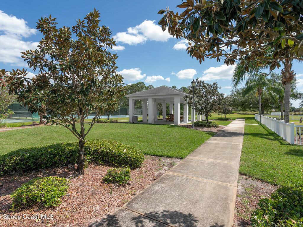 560 Remington Green Drive, Palm Bay, FL 32909